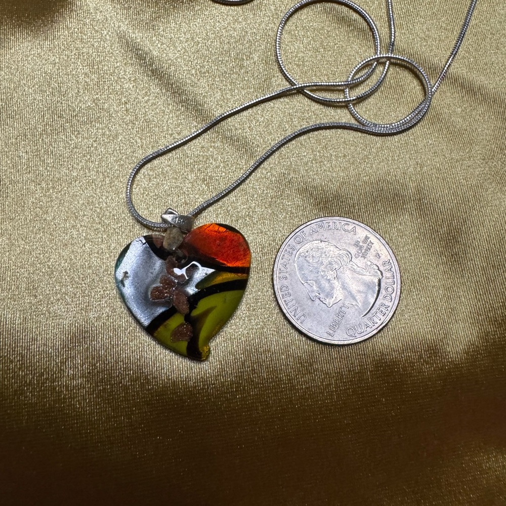 Heart-Shaped Multicolor Pendant Necklace - Picture 5 of 5